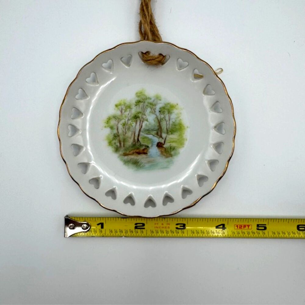 VTG Signed Hand Painted Forest Stream Reticulated Hearts Gold Tone Rim Dish 4"D - Picture 6 of 7